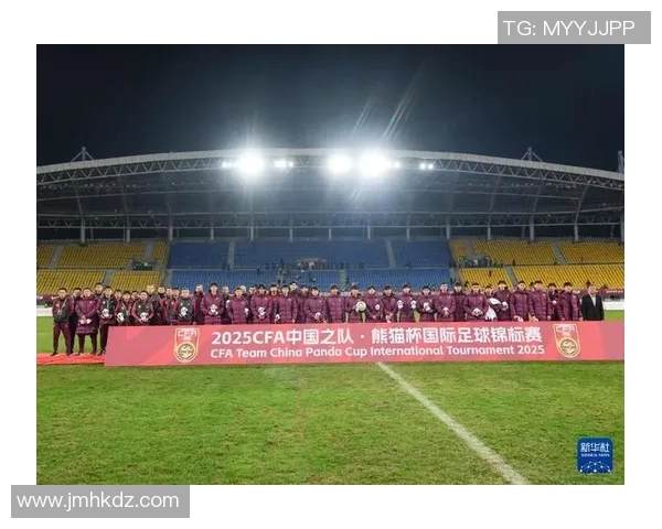 全国锦标赛回顾成都足球队展现出惊人速度与团队配合的精彩表现